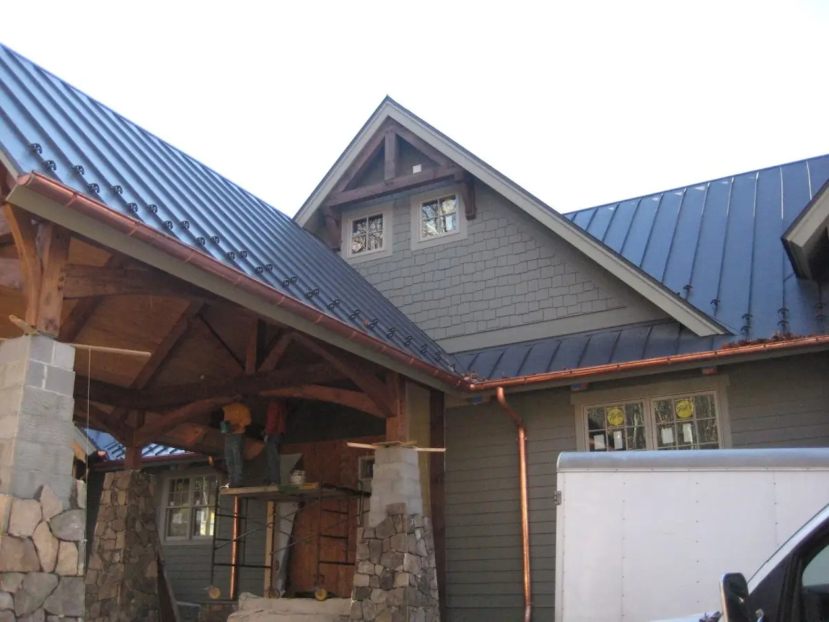 Craftsman Roofing team delivering quality roofing work in Academy
